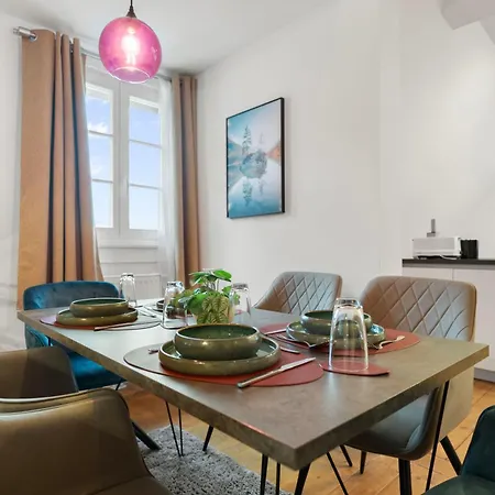 Traumhaft Gelegene Altbau-wohnung Im Herzen Von - Parking * Weinheim