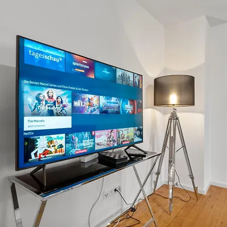 Traumhaft Gelegene Altbau-wohnung Im Herzen Von - Parking *