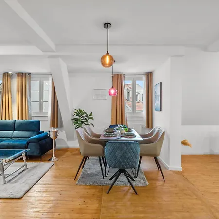 Apartmán Traumhaft Gelegene Altbau-wohnung Im Herzen Von - Parking *