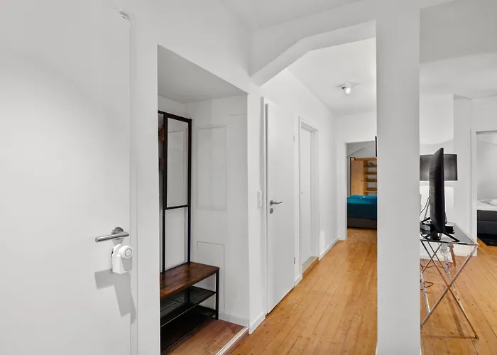 Traumhaft Gelegene Altbau-wohnung Im Herzen Von - Parking Weinheim