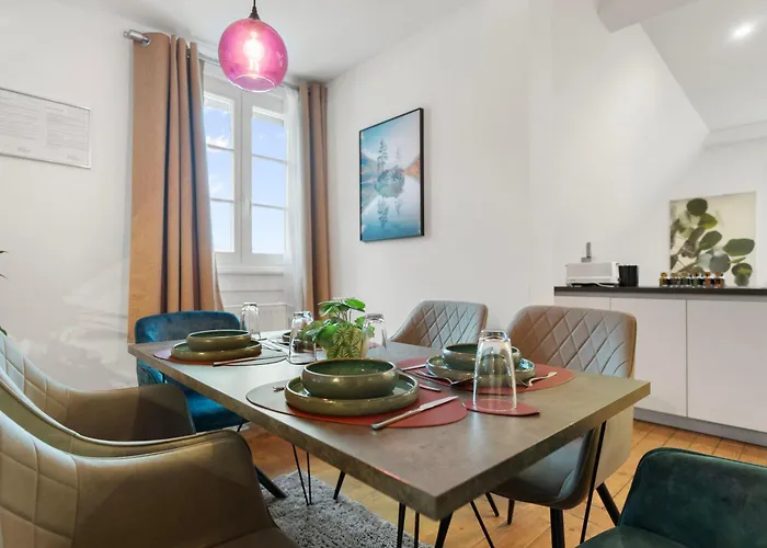 Traumhaft Gelegene Altbau-wohnung Im Herzen Von - Parking * Weinheim