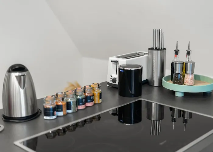 Appartement Traumhaft Gelegene Altbau-wohnung Im Herzen Von - Parking