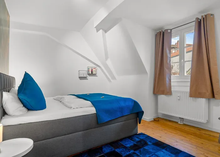 Traumhaft Gelegene Altbau-wohnung Im Herzen Von - Parking Appartement Weinheim